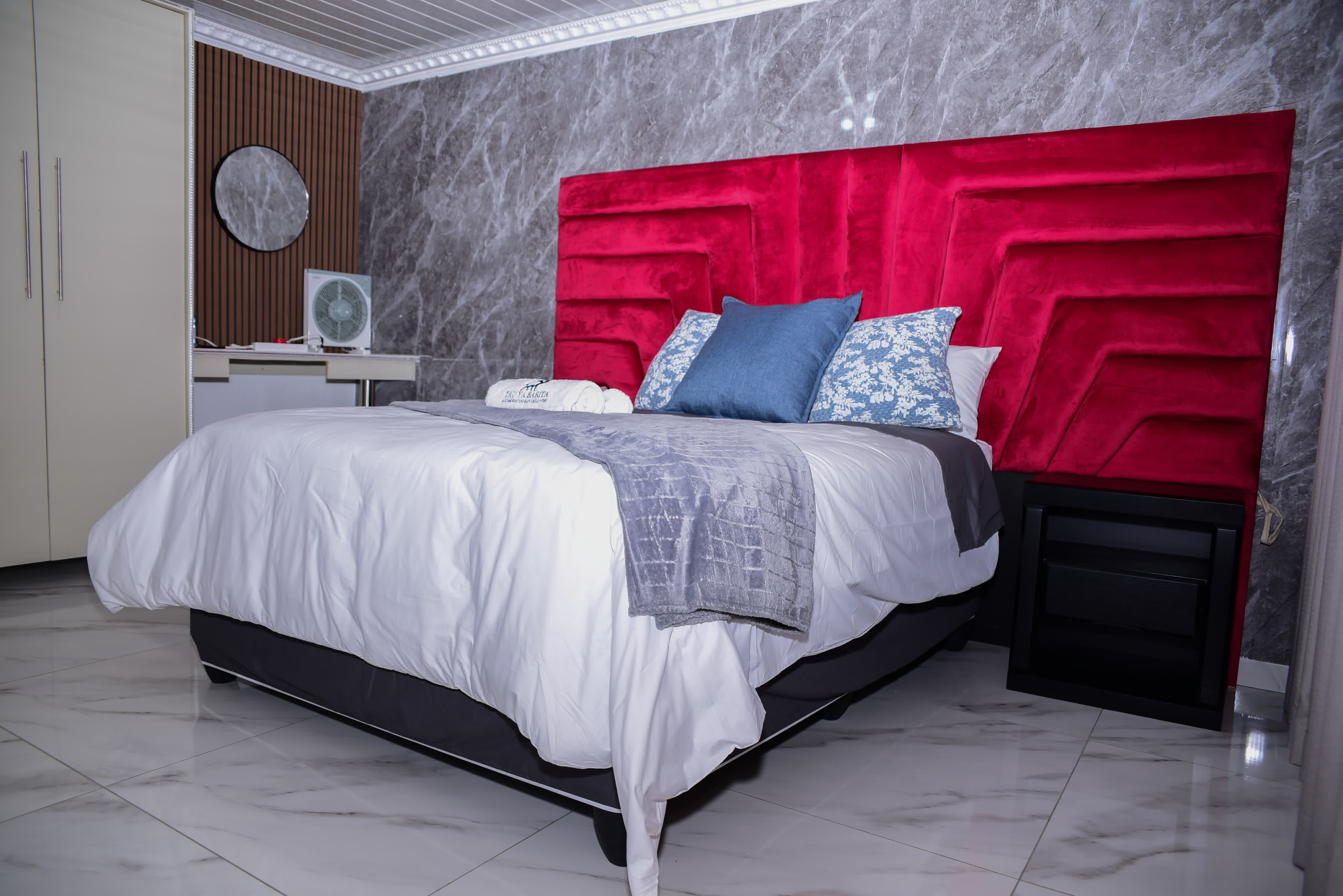 Queen Bedroom
